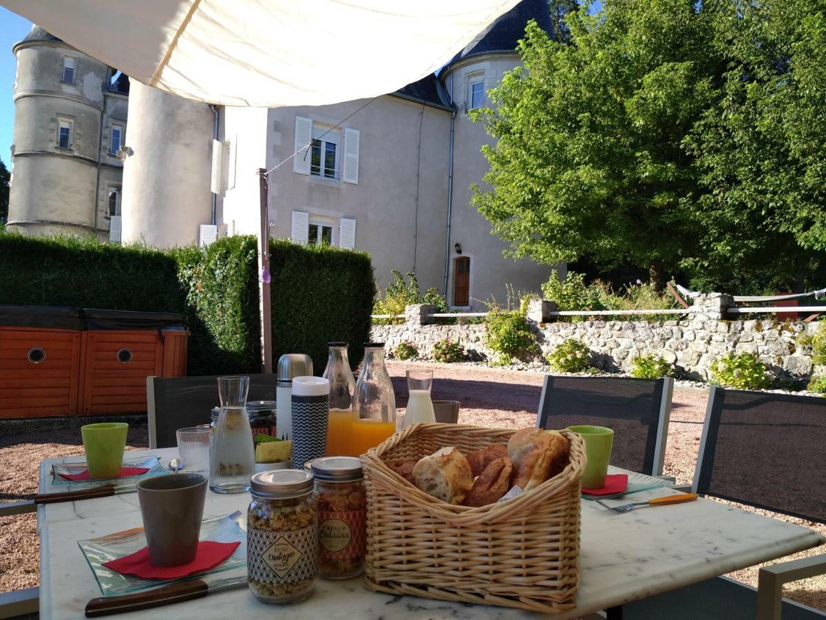 Chateau De St Alyre Hotel Sanssat Exterior photo